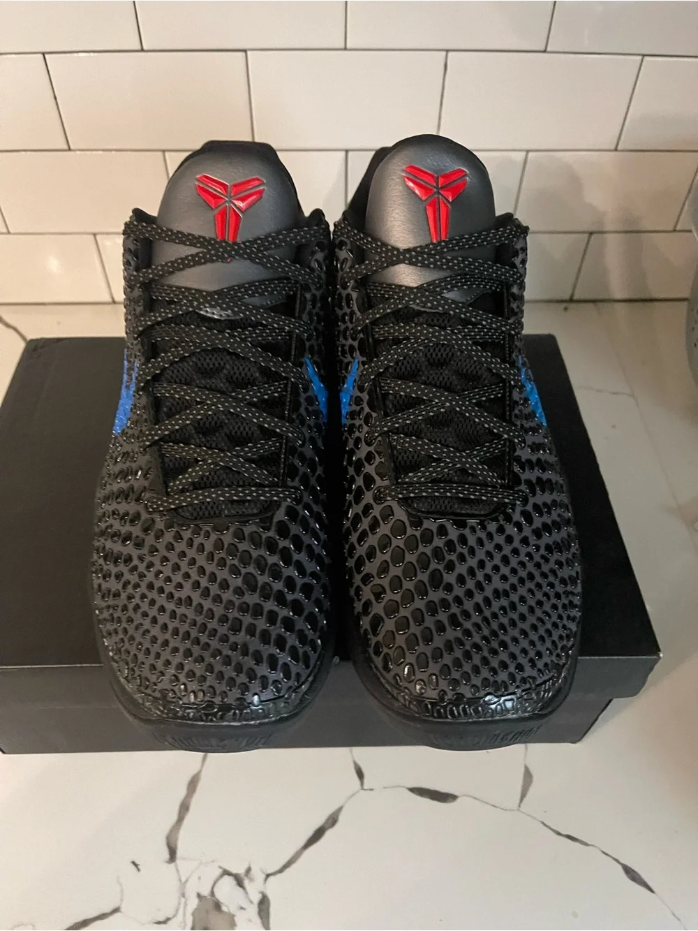 Nike men’s dark